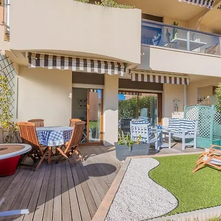 Apartman Appt Vue 5 Min Centre Et Saint-Raphaël