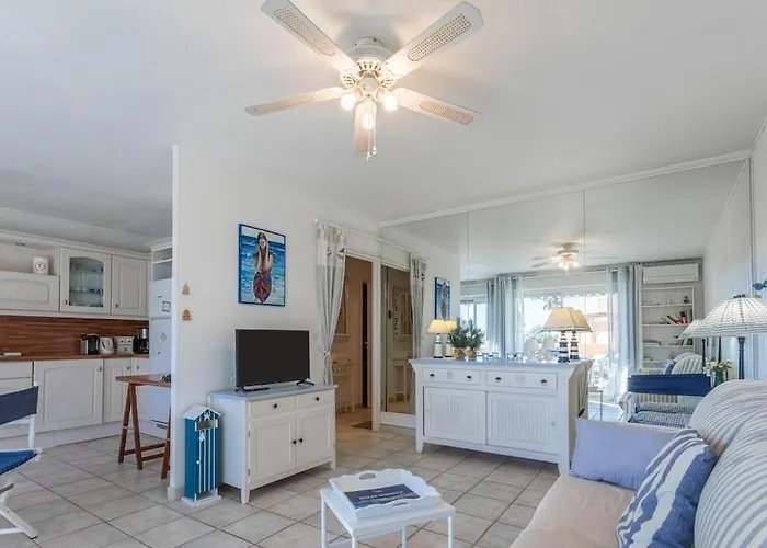 Apartman Appt Vue 5 Min Centre Et Saint-Raphaël